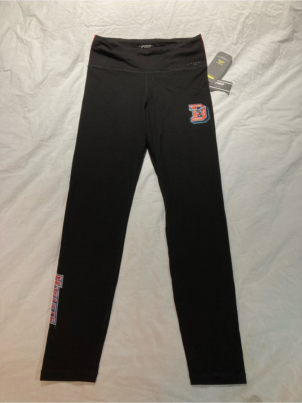Delaware Hornets Leggings, Women’s size medium, NWT!